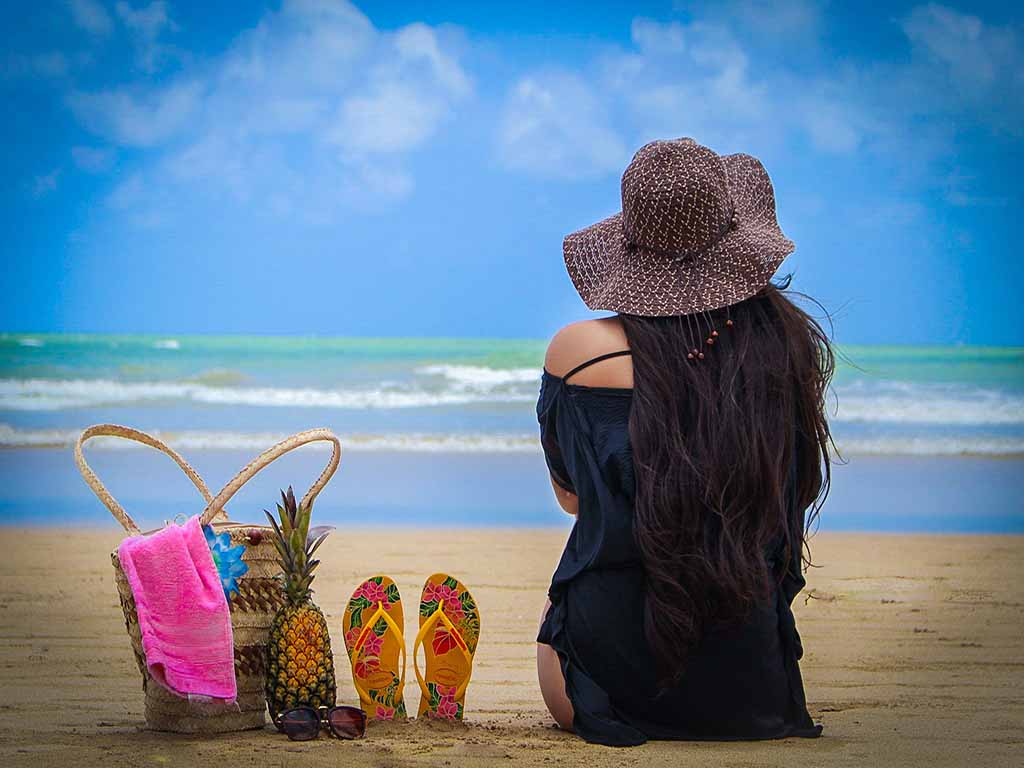 back-view-bag-beach-2401109