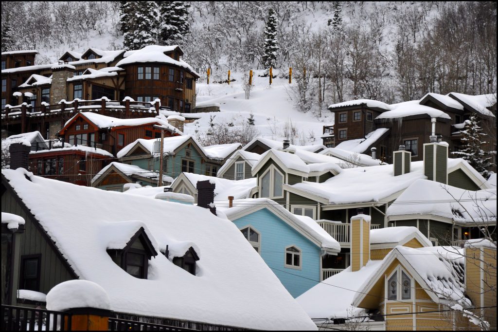 The Top 25 Hallmark Christmas Towns Index Runaway Suitcase