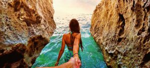 travel agent survey girl in water