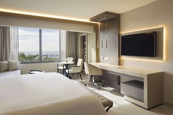 Ambassador Executive Junior Suite