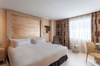 Room (Melia Double Bed)