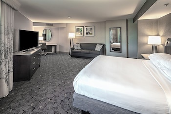 Suite, 1 King Bed (Parlor)