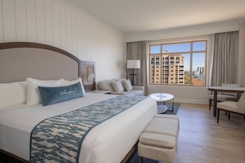 Room, 1 King Bed (Standard View)