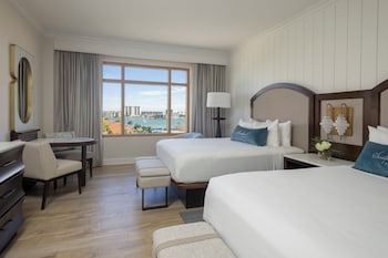 Room, 2 Queen Beds (Standard View)