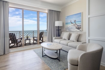Junior Suite (King With Sleeper Sofa - Gulf Front)
