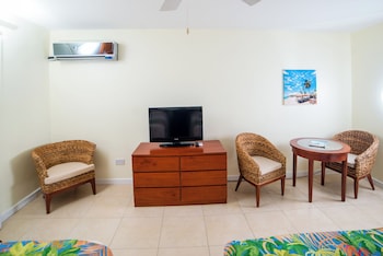 Studio, Kitchenette