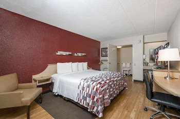 Superior Room, 1 King Bed, Accessible (Smoke Free)