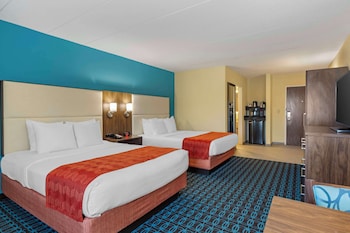 Standard Room, 2 Queen Beds, Non Smoking, Refrigerator & Microwave