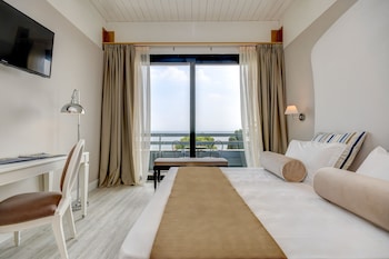 Deluxe Double Room, Balcony, Lake View