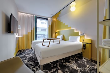 Family Room, 2 Bedrooms, Connecting Rooms