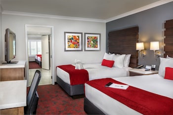 Superior Room, Multiple Beds (2 Bedroom and 2 Bathroom Suite)