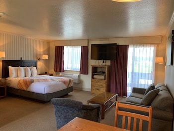 Room, 1 Queen Bed with Sofa bed, Kitchenette, Jetted Tub