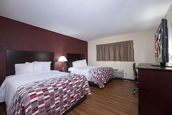 Deluxe Room, 2 Queen Beds, Accessible (Roll-In Shower, Smoke Free)