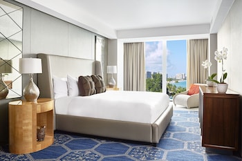 Presidential Suite, 1 Bedroom, Ocean View (1 King bed)