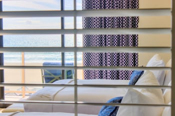 Room, 2 Queen Beds, Oceanfront (Twin Dolphin Tower)