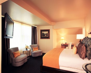 Suite, 2 Bedrooms, 2 Bathrooms (Governor)