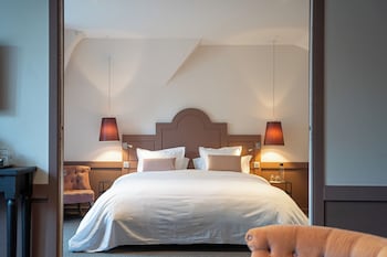 Suite (Amiral de Frégate)