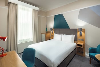 Suite, 1 Queen Bed (Minibar)
