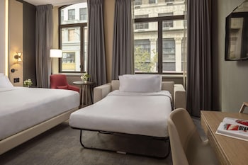 Premium Triple Room