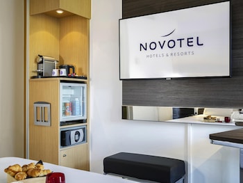 Executive Room, 1 Double Bed with Sofa bed, Balcony