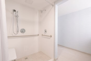 Standard Room, 1 King Bed, Accessible (Comm, Mobil, Roll-In Shower)