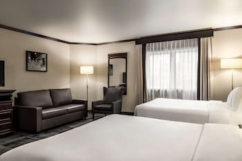 Business Room, 2 Queen Beds, Non Smoking (Larger Room;with Sofabed)
