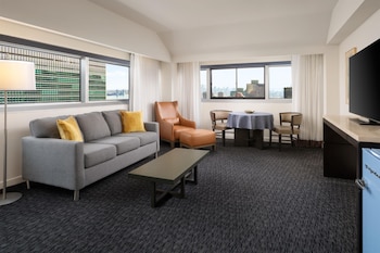 1 Bedroom Mobility Accessible Suite with 1 King Bed and Roll-In Shower