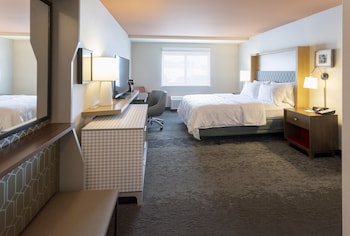 Standard Room, 1 Queen Bed, Accessible (Communications)