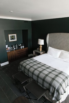 Deluxe Room, 1 King Bed