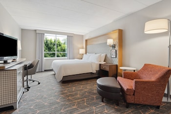 Standard Room, 1 King Bed (Stairwell Access)