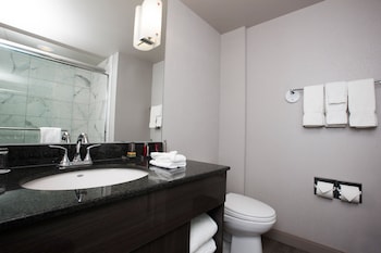 Room, 1 King Bed, City View