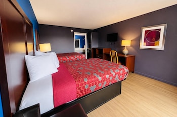 Standard Room, 2 Queen Beds, Non Smoking