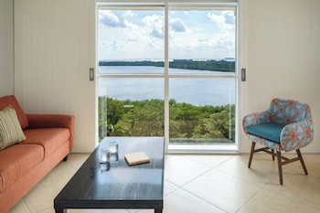 Junior Suite, 1 Bedroom, Lagoon View