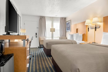 Standard Room, 2 Queen Beds, Non Smoking