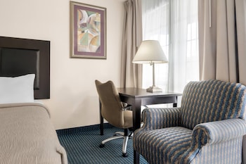Standard Room, 2 Double Beds, Non Smoking