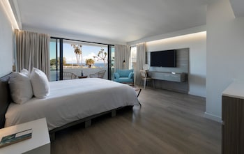 Suite, 2 Bedrooms, Oceanfront (Pines Suite)
