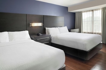 Suite, 2 Bedrooms, Fireplace