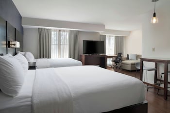 Studio, Multiple Beds