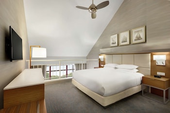 Suite, 1 King Bed (Two Story Loft)
