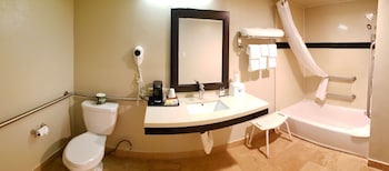 Standard Room, 2 Queen Beds, Accessible, Bathtub