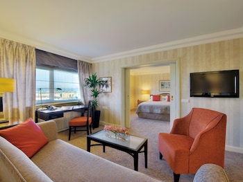 Suite, 1 Bedroom (1 King)