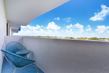 Classic Room, 2 Queen Beds, Accessible, Non Smoking (Mobility/Hearing, Roll-In Shower)