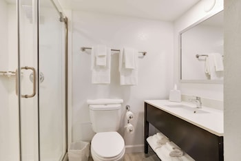 Classic Room, 2 Queen Beds, Accessible, Non Smoking (Mobility/Hearing, Roll-In Shower)