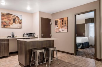 Suite, Multiple Beds, Non Smoking (Efficiency, Upgrade)