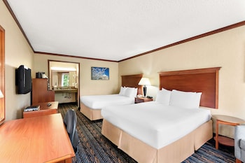 Standard Room, 2 Queen Beds, Non Smoking, Refrigerator & Microwave