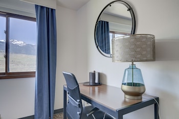 Standard Room, 2 Queen Beds, Non Smoking, River View