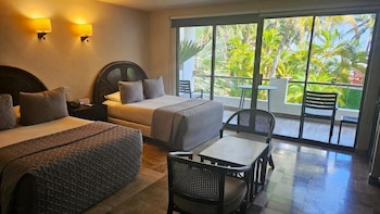 Luxury Junior Suite Lagoon View