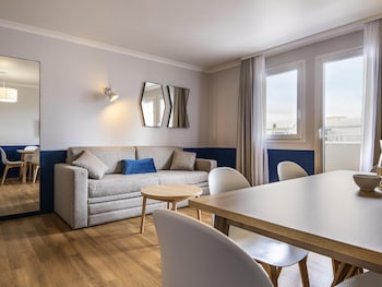 Apartment, Multiple Beds