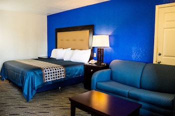 Standard Room, 1 King Bed, Accessible
