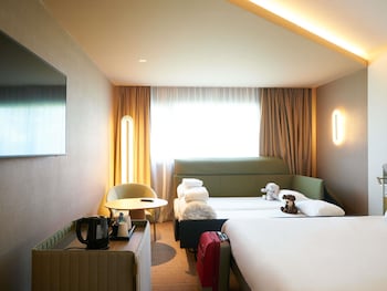 Family Room, Multiple Beds (Superior)